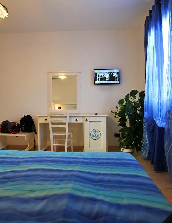 B&B L'Ancora Porto Torres 0*,  Italy